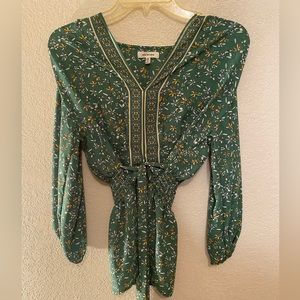 Green floral print fashionable women’s blouse
